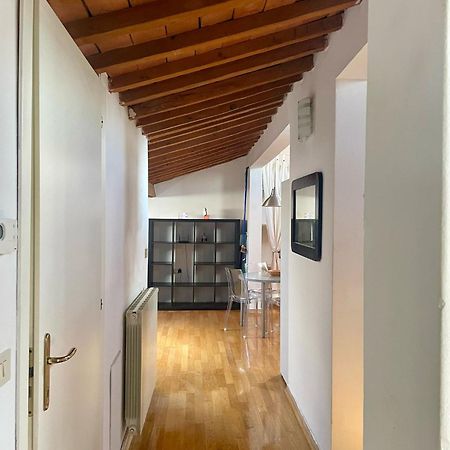 شقة Luminosa Mansarda Vicino Al Porto ليفورنو المظهر الخارجي الصورة